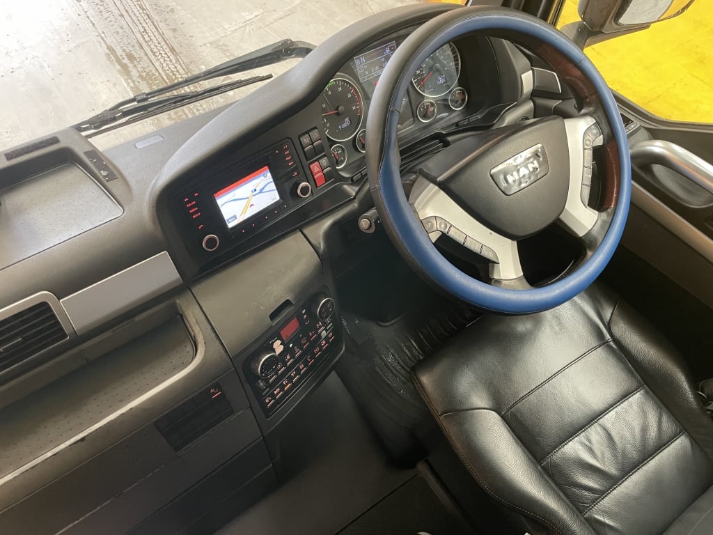 MAN TGX 26.480 *EURO 6* XXL 6X2 TRACTOR UNIT – 2016 – RF16 XSU