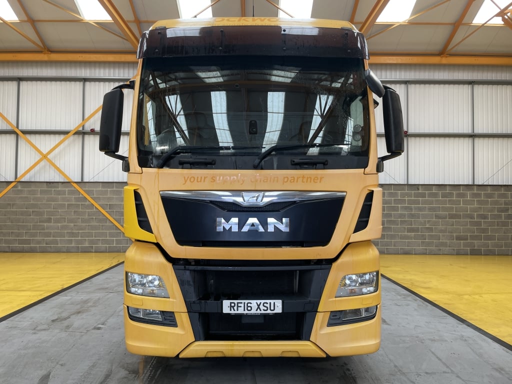 MAN TGX 26.480 *EURO 6* XXL 6X2 TRACTOR UNIT – 2016 – RF16 XSU