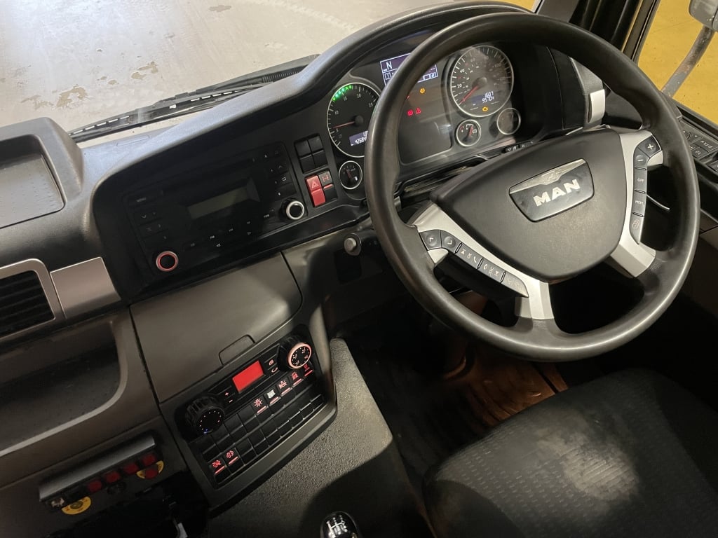 MAN TGM 18.250 *EURO 6* 4X2 SKIP LOADER – 2015 – RX15 ZHT