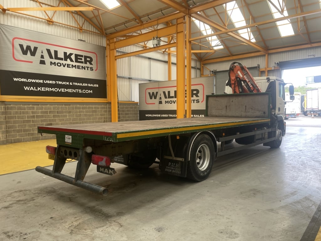 MAN TGM 18.250 *EURO 6*, 4X2 18 TONNE FLATBED/CRANE – 2015 – SV15 LDF