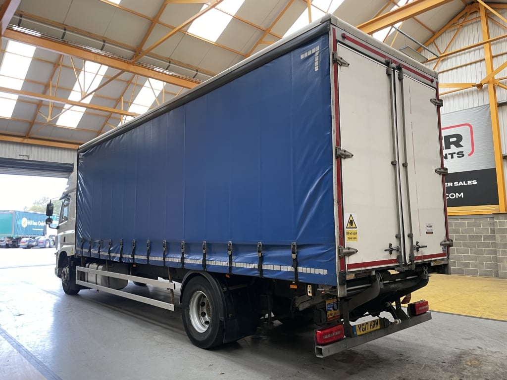 DAF CF 290 SPACE CAB *EURO 6* 4X2, 18 TONNE CURTAINSIDER – 2017 – YG17 HRM