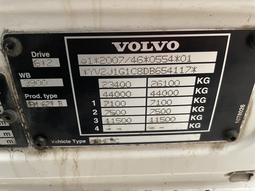 VOLVO FM 450 GLOBETROTTER EURO 5, 6X2 TRACTOR UNIT – 2013 – YJ13 LKY
