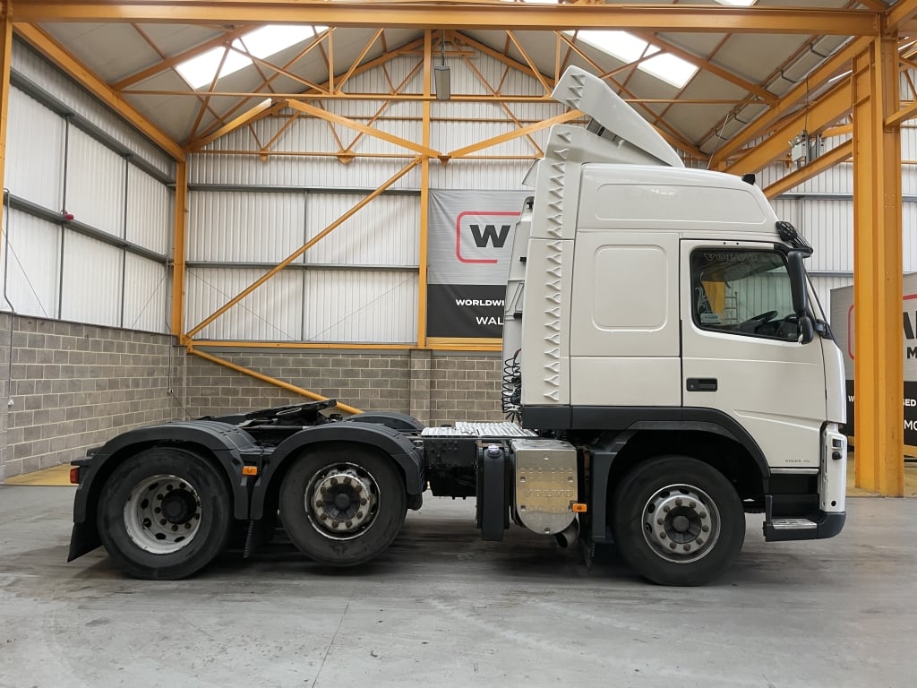 VOLVO FM 450 GLOBETROTTER EURO 5, 6X2 TRACTOR UNIT – 2013 – YJ13 LKY