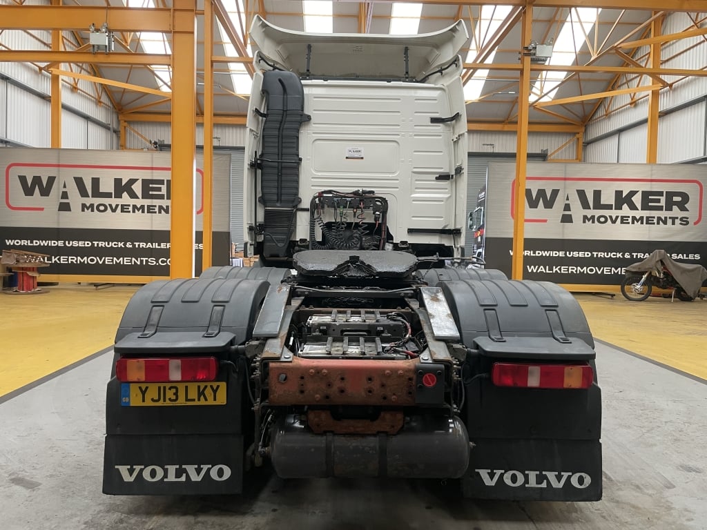 VOLVO FM 450 GLOBETROTTER EURO 5, 6X2 TRACTOR UNIT – 2013 – YJ13 LKY