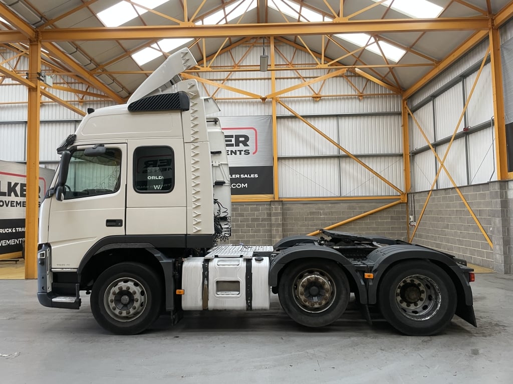 VOLVO FM 450 GLOBETROTTER EURO 5, 6X2 TRACTOR UNIT – 2013 – YJ13 LKY