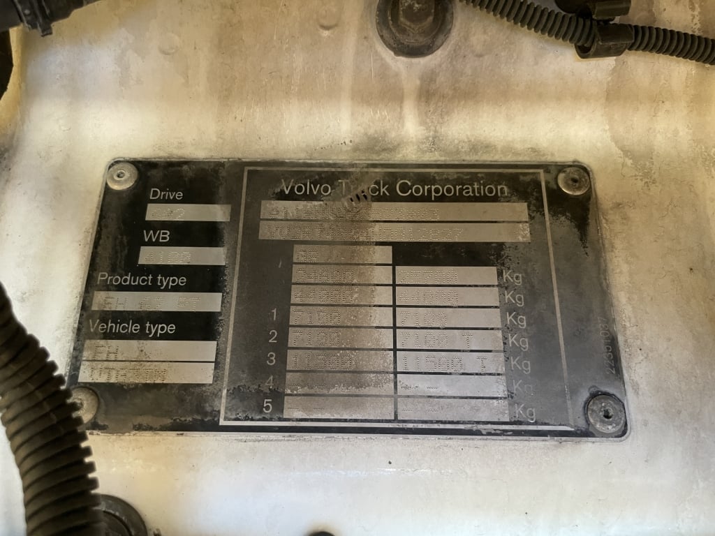VOLVO FH 500 VERSION 4 GLOBETROTTER *EURO 6* 6X2 TRACTOR UNIT – 2017 – YN17 ODE