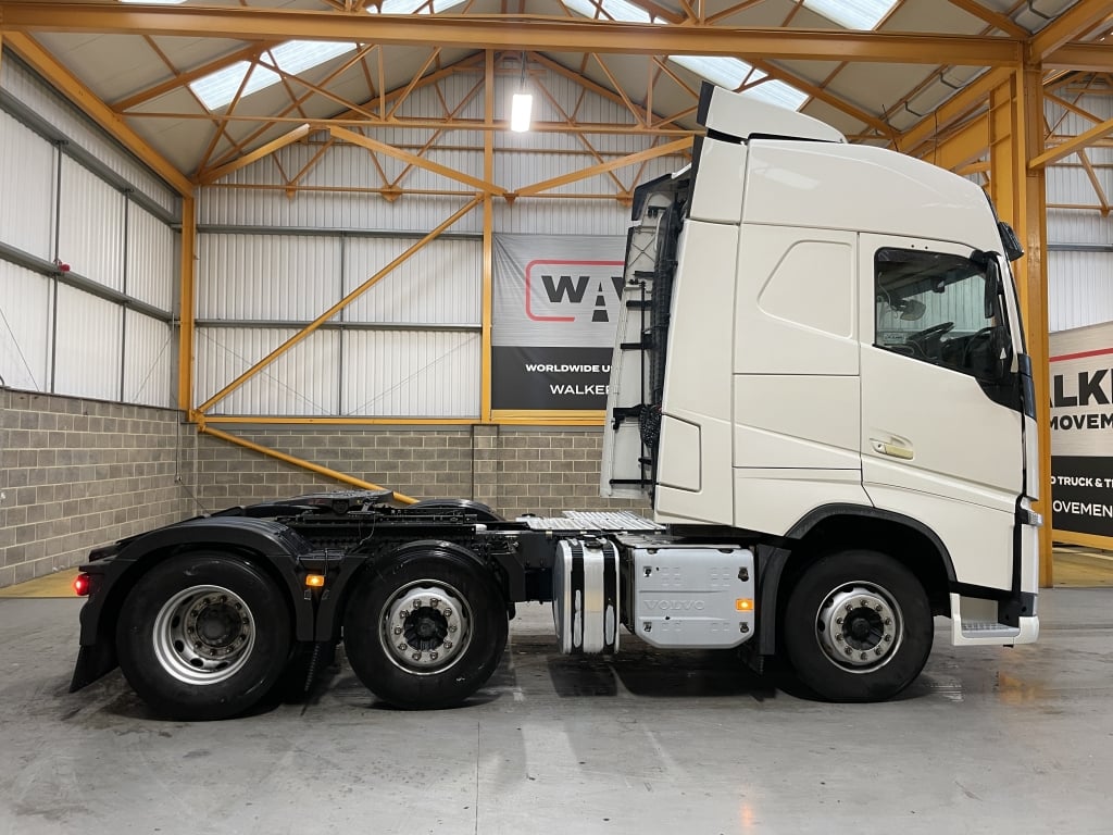 VOLVO FH 500 VERSION 4 GLOBETROTTER *EURO 6* 6X2 TRACTOR UNIT – 2017 – YN17 ODF